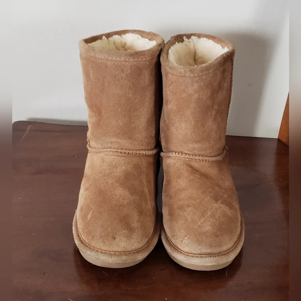 BearPaw Evangeline Youth Brown Suede Boot Size 3
